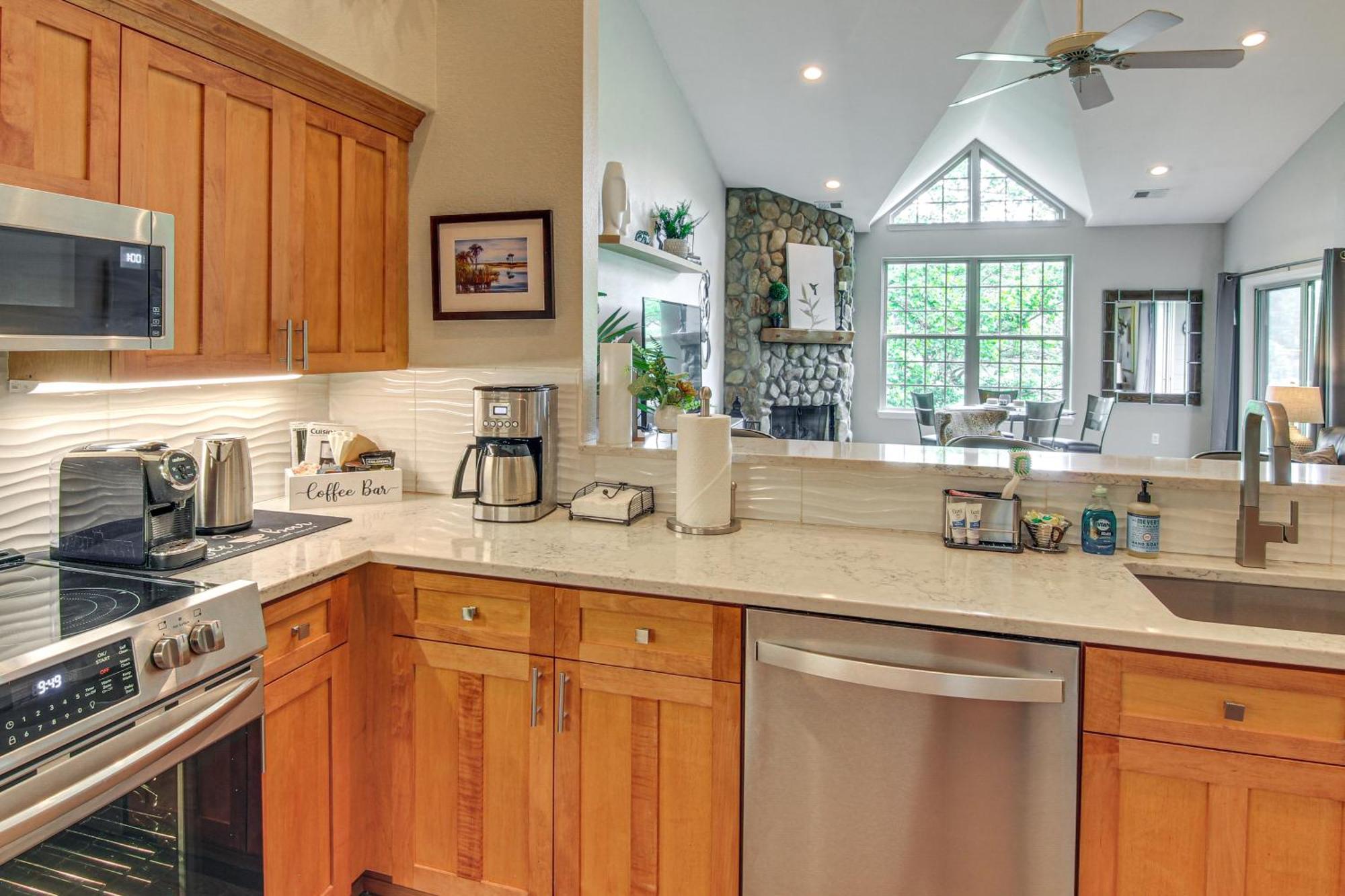 Lake Lure Condo With Resort Pool And Beach Access! Exterior foto